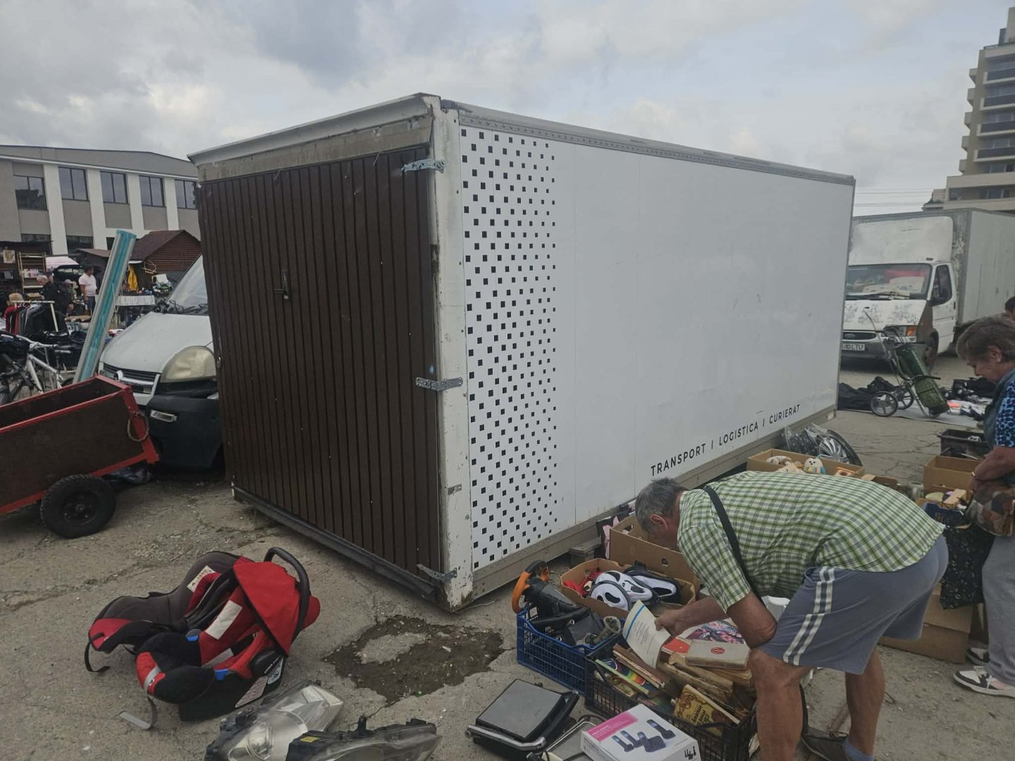 VAND CONTAINER