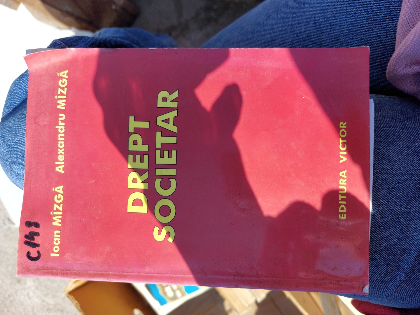 Vand cartea Drept societar