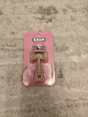 Vând kendama krom micro