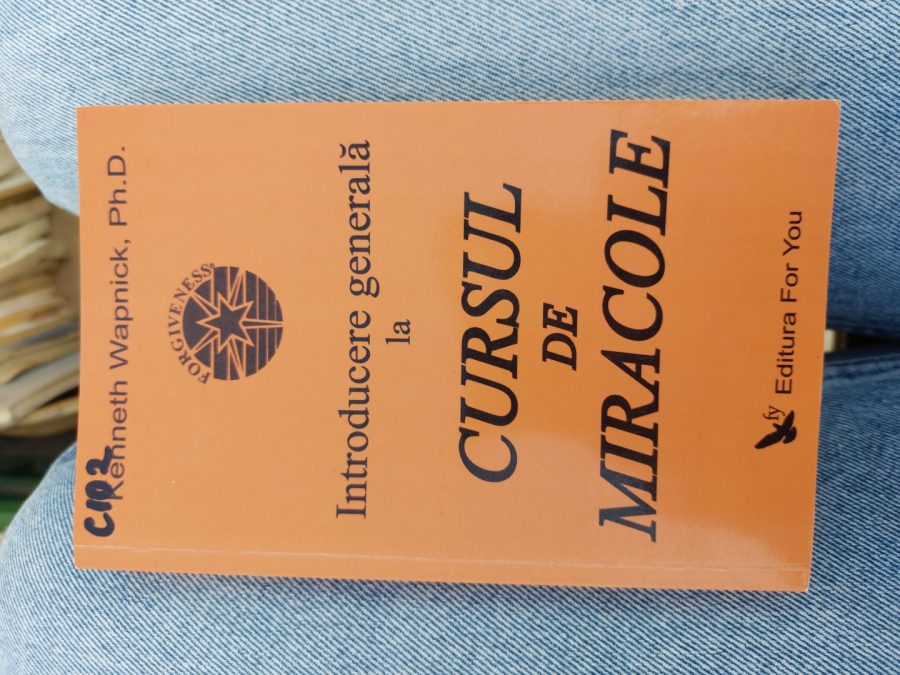 Vand carte Introducere generala la cursul de miracole