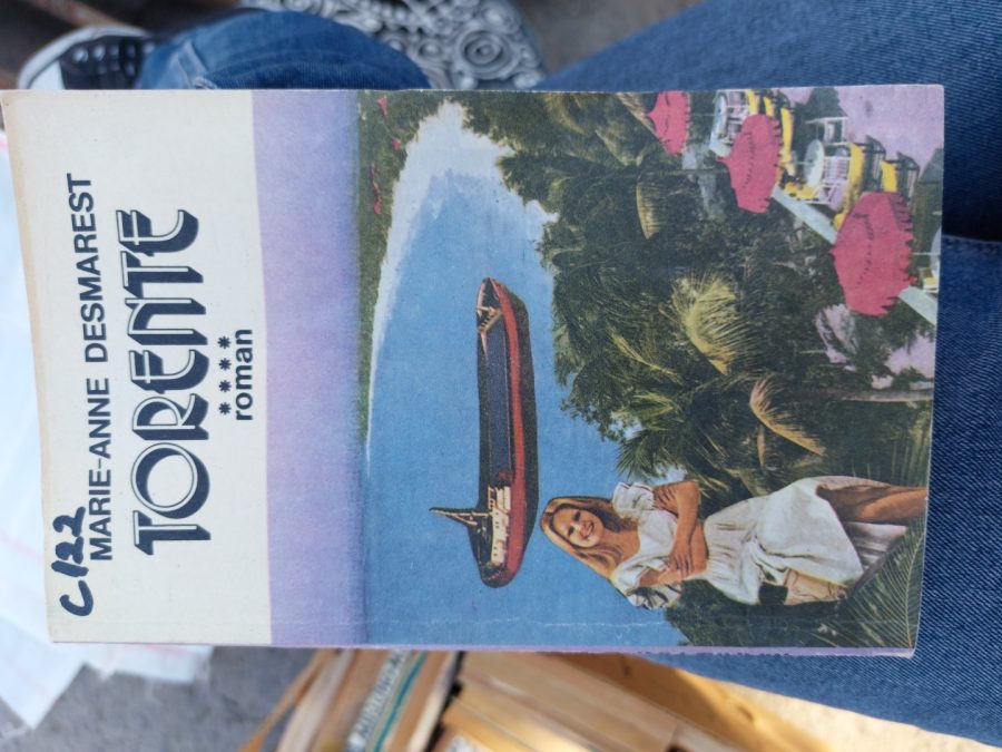 Vand cartea Torente